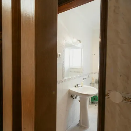 Holiday home 15 - Vivenda Adelino Martins Ferrel (Leiria)