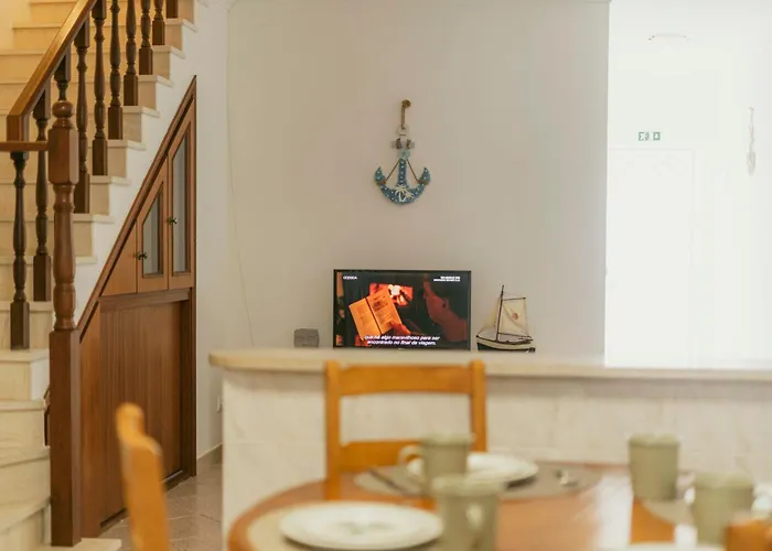 15 - Vivenda Adelino Martins Ferrel (Leiria)